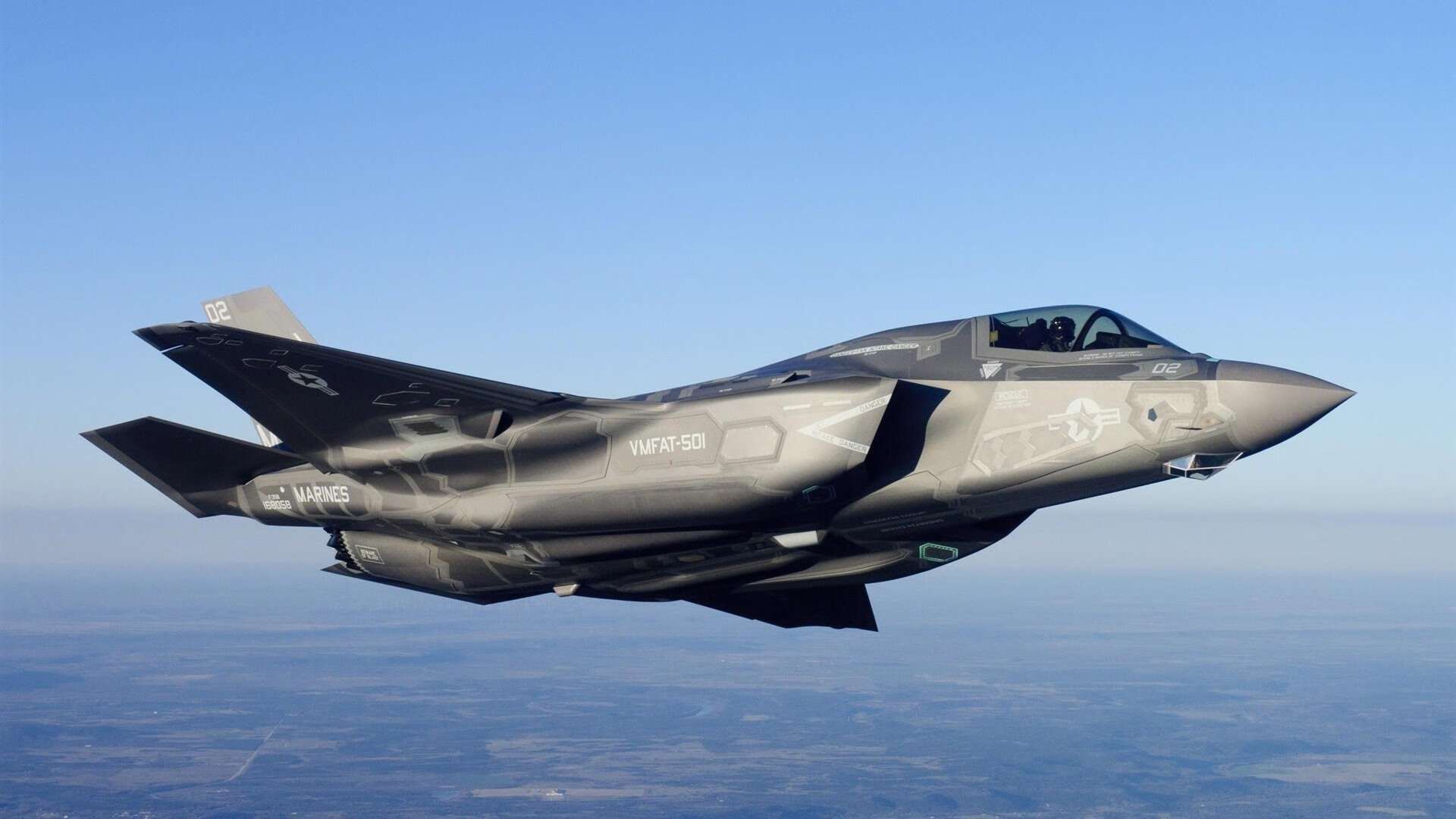 未来赛车用材料:更轻更强更环保,未来科技赛车游戏