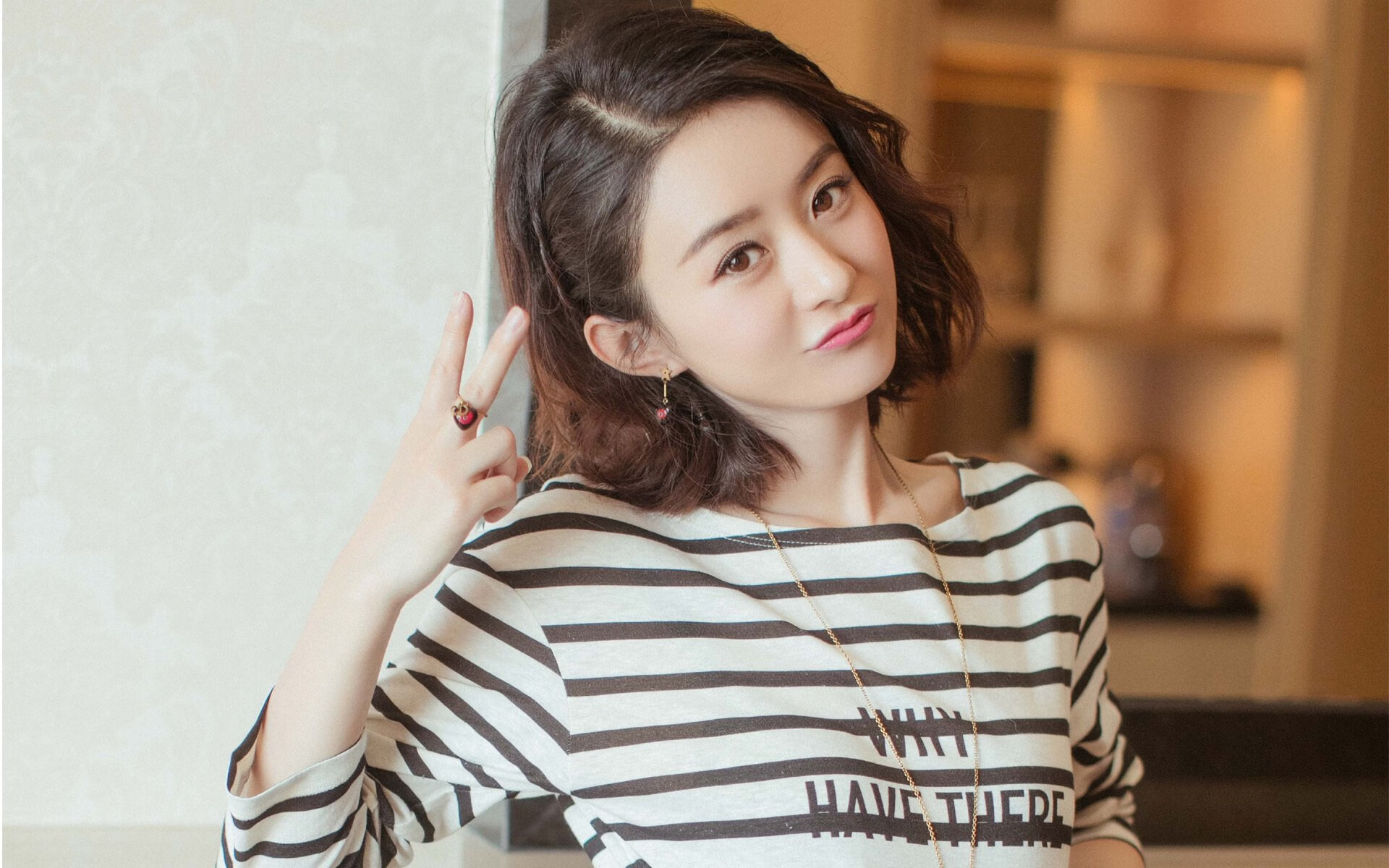 西甲:巴萨4-0完胜奥萨苏纳,莱万表现持续火热,西甲巴萨对莱万特集锦