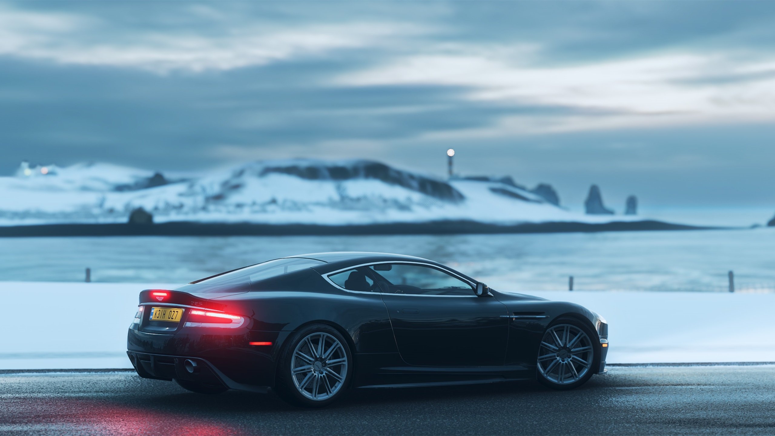 足球少年坠亡,青训安全机制引发关注,足球少年溺亡