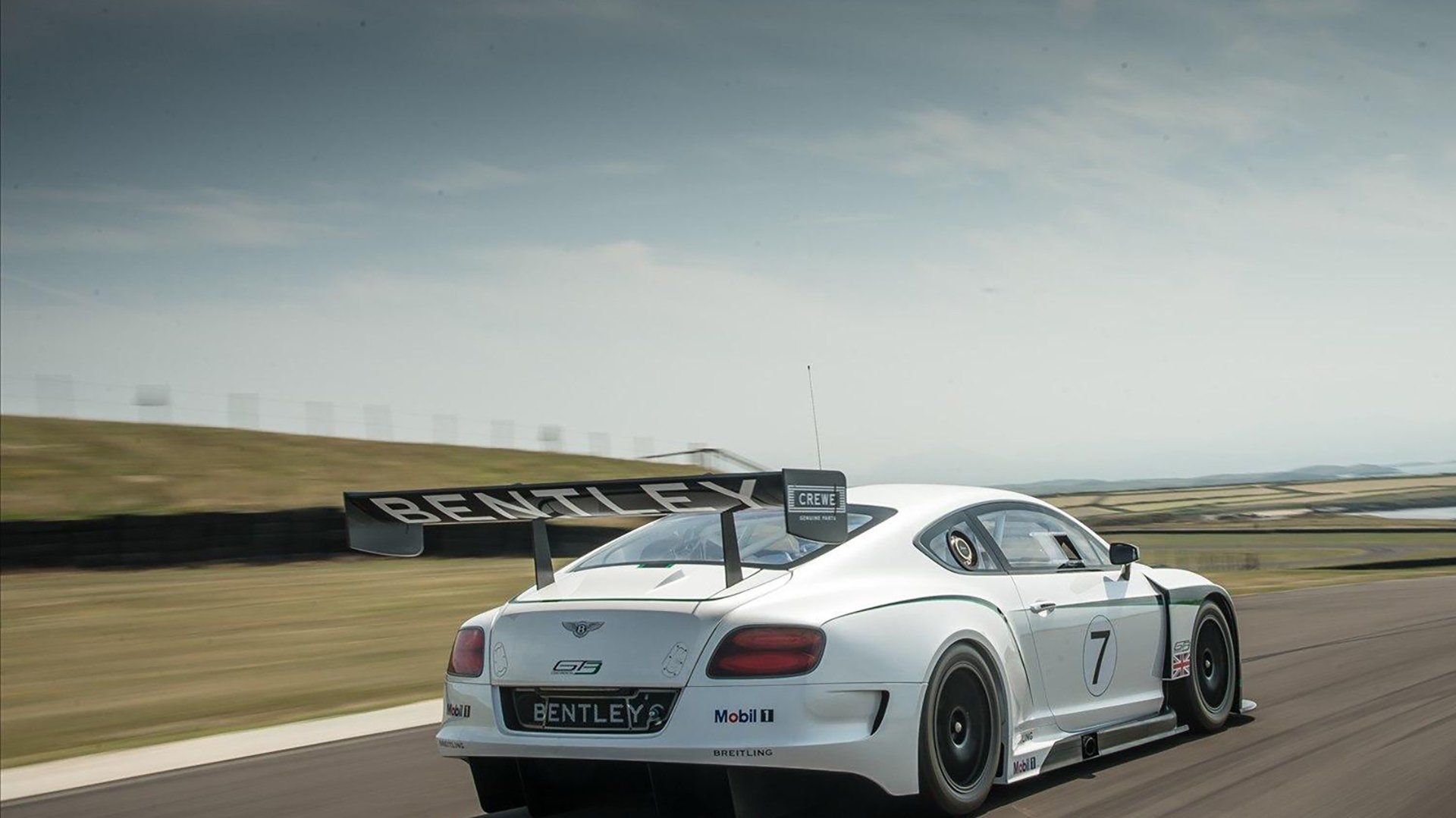 JIUYOU GAMING-勒沃库森主场1-1战平拜仁慕尼黑，错失三分，勒沃库森对拜仁慕尼黑